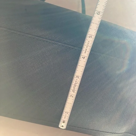 Tory Burch Robinson saffiano tote - Picture 14 of 16